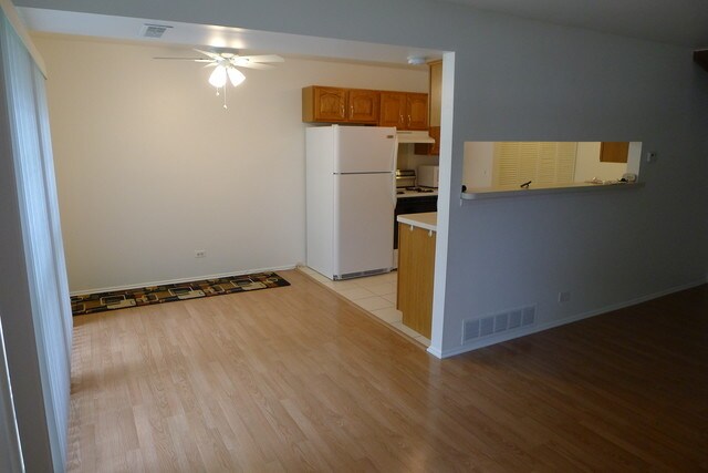 Building Photo - 1124 Bunker Hill Ct