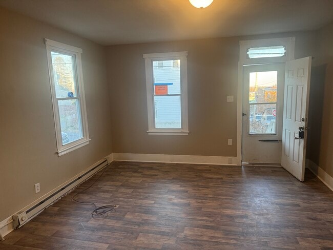 Foto del edificio - 704 Ridge St