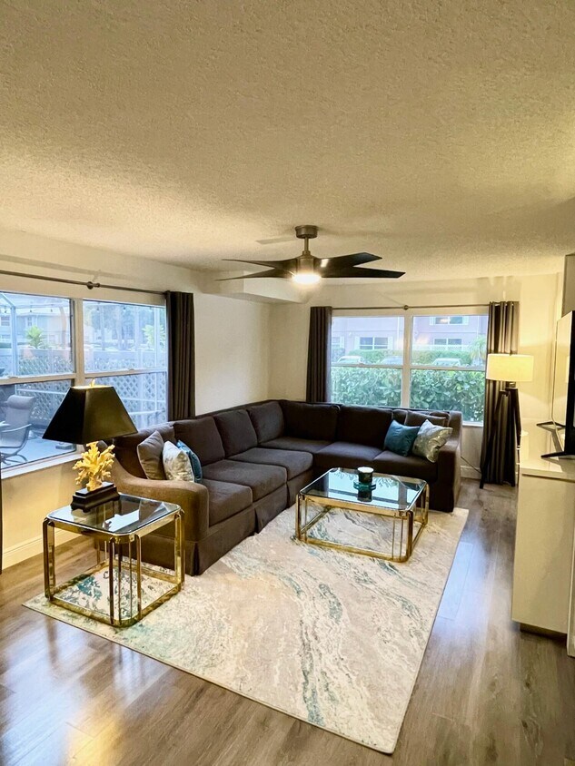 Foto principal - 1917 Stratford Way