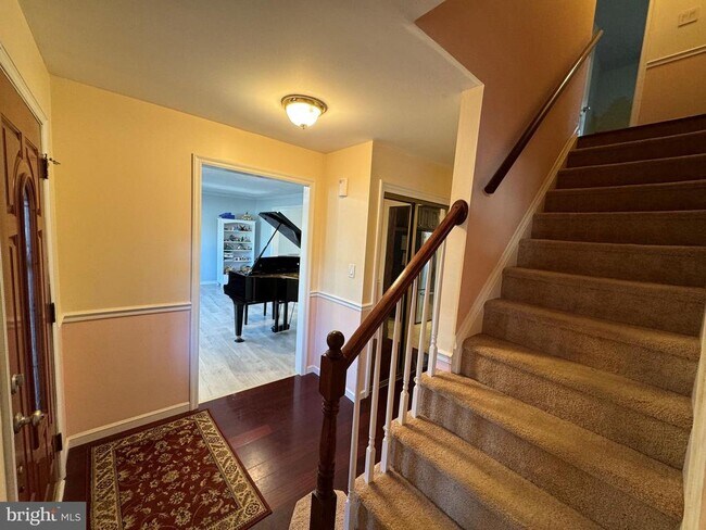 Foto del edificio - 5800 Stone Pine Rd