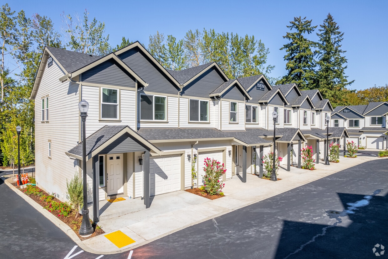Harley Townhomes Apartments 15831 Harley Ave Oregon City, OR