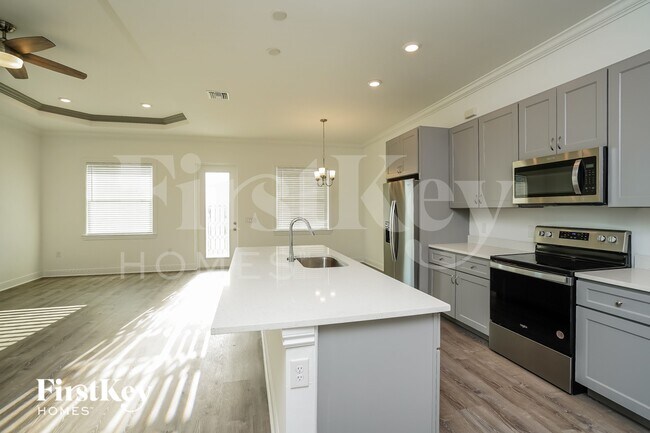 Foto del edificio - 3910 NE 19th Pl