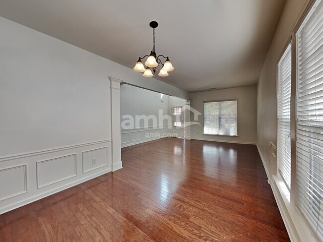 Foto del edificio - 922 Idlewood Dr