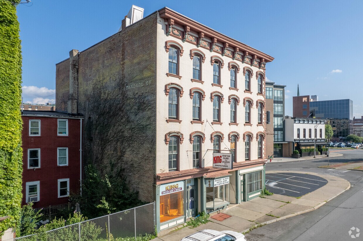 400 River St, Troy, NY 12180 400 River St Troy, NY Apartments for Rent in Troy