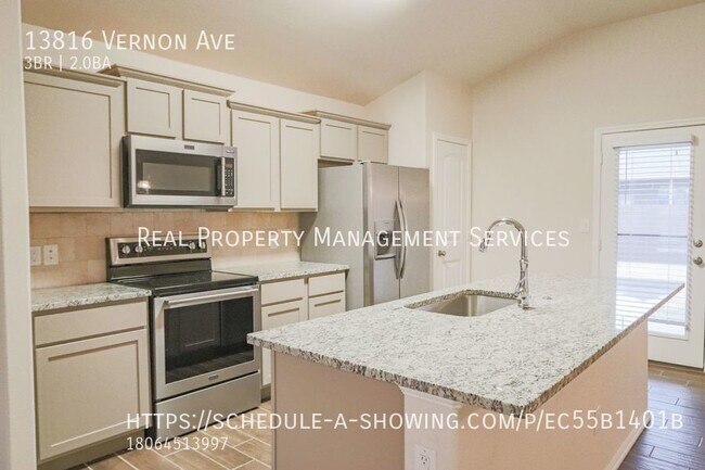 Building Photo - Like New!  Gorgeous 3/2/2 home in Bell Farms