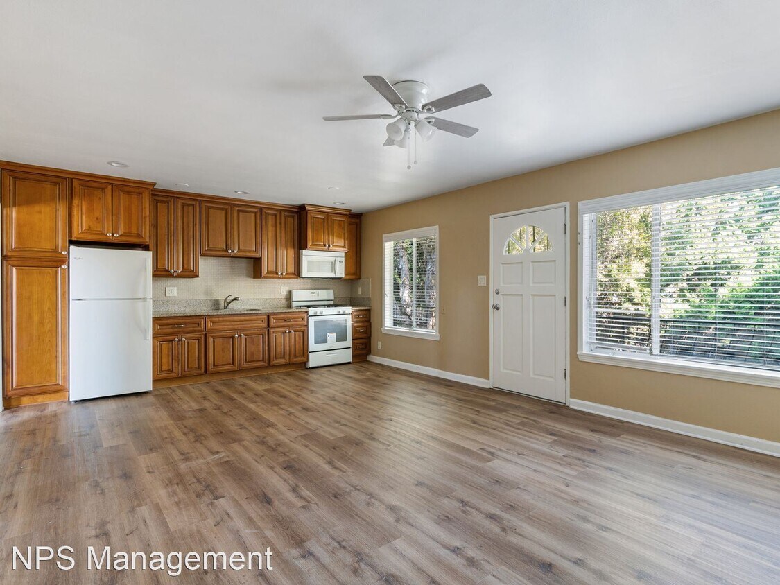 Primary Photo - 1 br, 1 bath Apartment - 1444 West Parade ...
