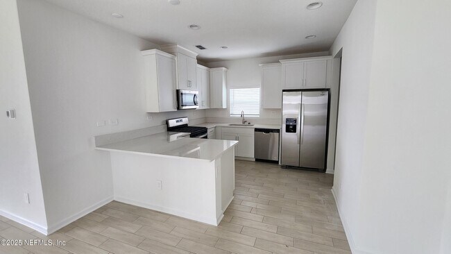 Foto del edificio - 97 Carbonell Pl