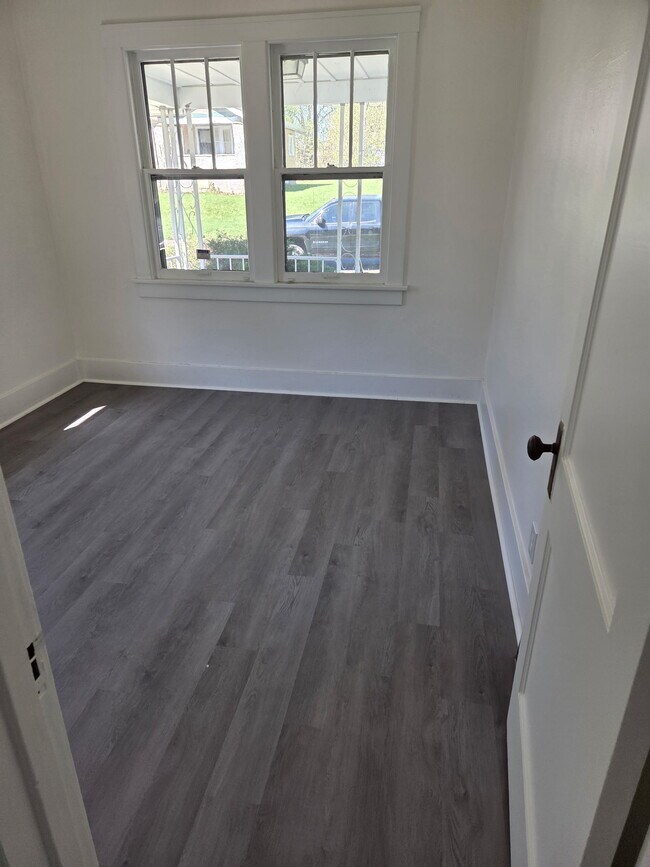 Foto del edificio - 2304 N Ellis St