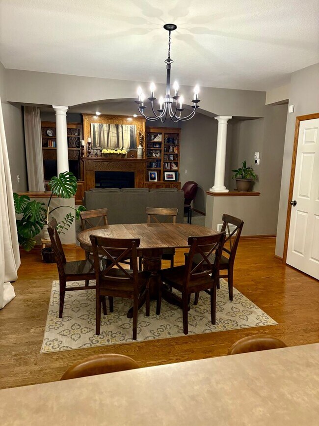 Foto del edificio - Large Lakeville Home for Lease