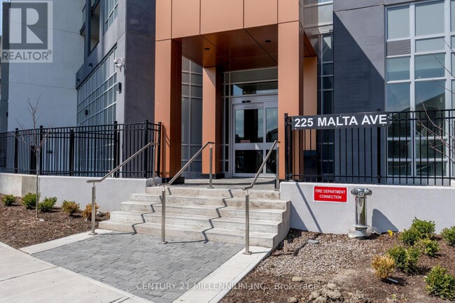 Building Photo - 225-225 Malta Ave.
