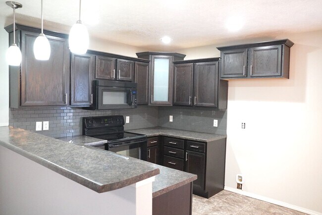 Foto del edificio - 3 Bedroom Home in a Neighborhood with Amenities