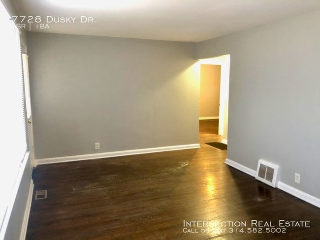 Building Photo - Hanley Hills 3bd/1ba Home with Large Backyard