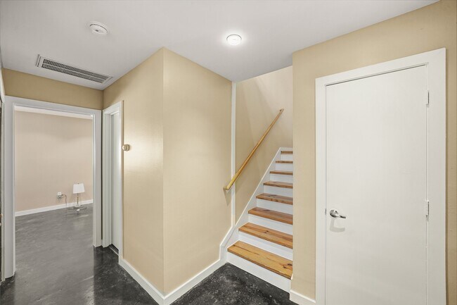 Foto del edificio - 1302 Rosalie St