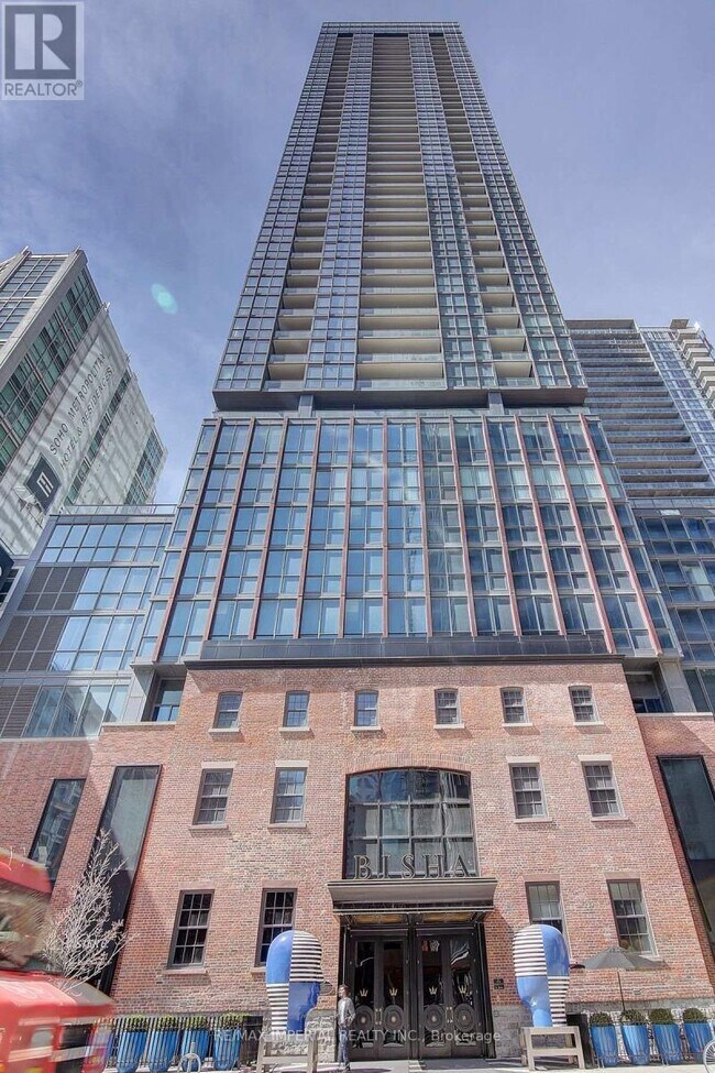 Photo du bâtiment - 88 Blue Jays Way