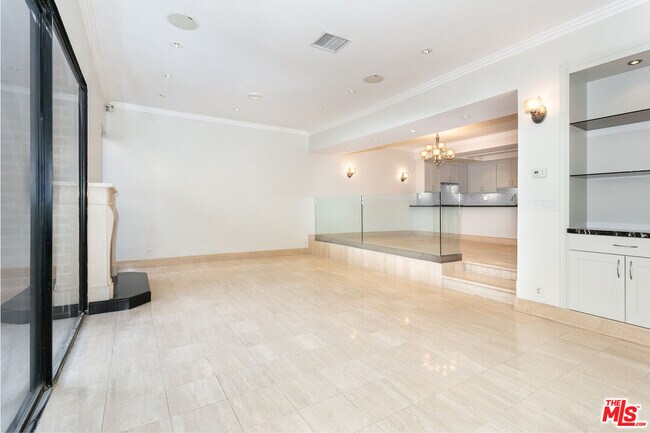 Building Photo - 9323 Burton Wy