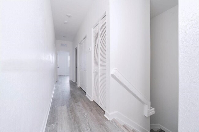 Foto del edificio - 12661 NW 23rd Pl