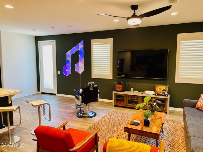 Building Photo - 28747 Jardineras Dr