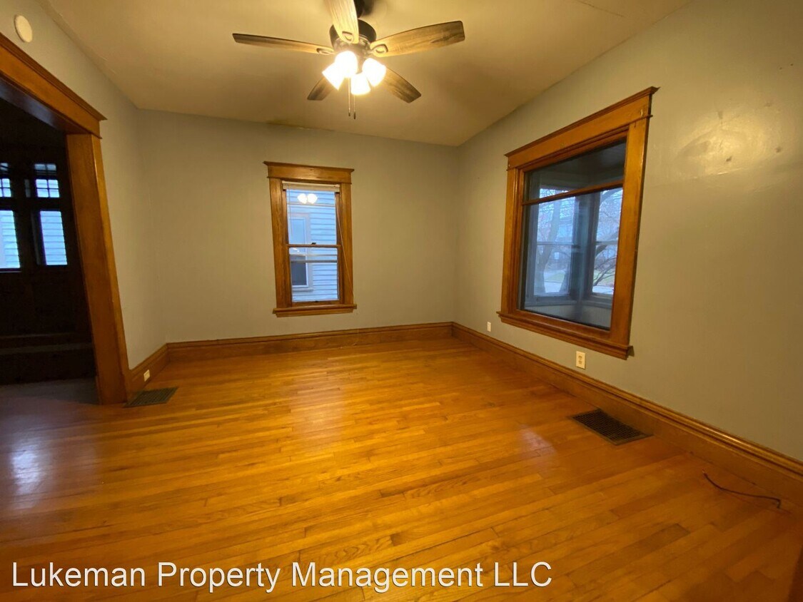 4 br, 1.5 bath House 726 Forest St House Rental in Kalamazoo, MI