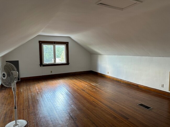 Building Photo - 2322 Muriel Ct