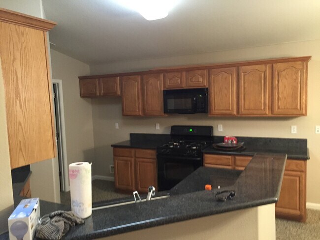 Foto del edificio - Spacious 4/2 Near Central High School