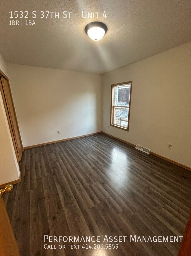 Foto del edificio - Charming 1BED/1BATH Southside Apartment