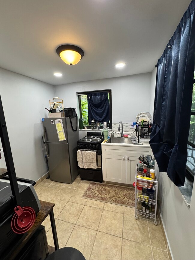 Kitchen - 2437 SW 11th St