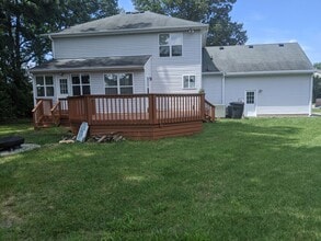 Building Photo - 1500 Lake James Dr