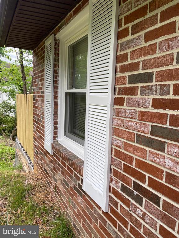Foto del edificio - 6740 Solomons Island Rd N
