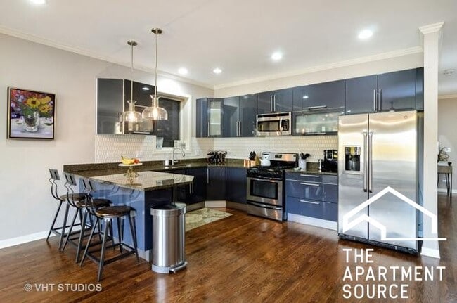 Foto del edificio - 2216 W Armitage Ave