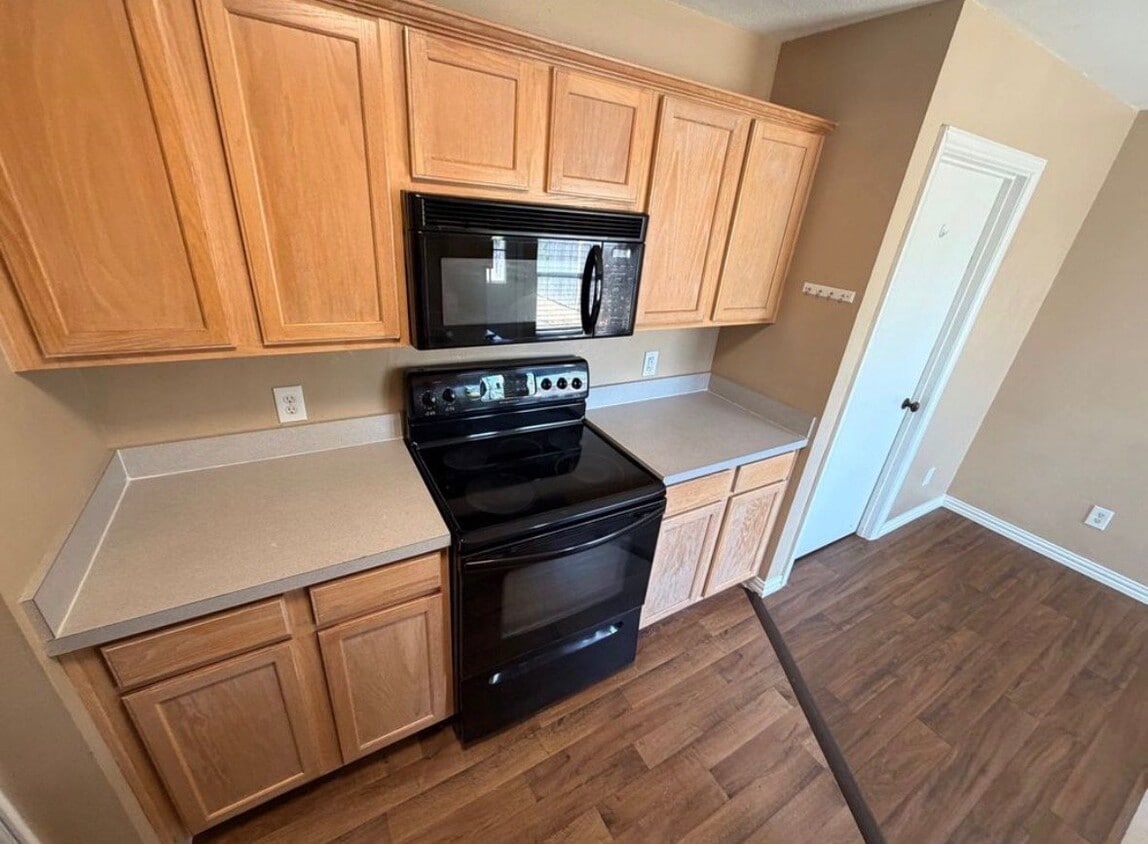 Building Photo - 10504 Aransas Dr