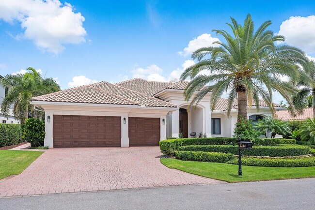 Building Photo - 2212 Acorn Palm Rd