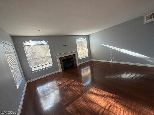 Foto del edificio - 9648 Silver City Dr
