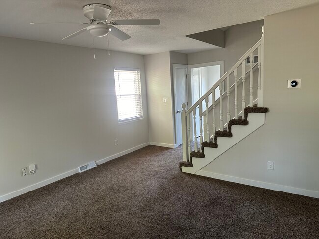 Building Photo - 8703 N Hull Dr