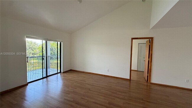 Foto del edificio - 11225 W Atlantic Blvd