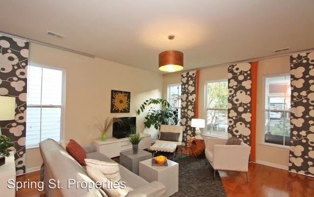 Foto del edificio - 5182 Celtic Dr