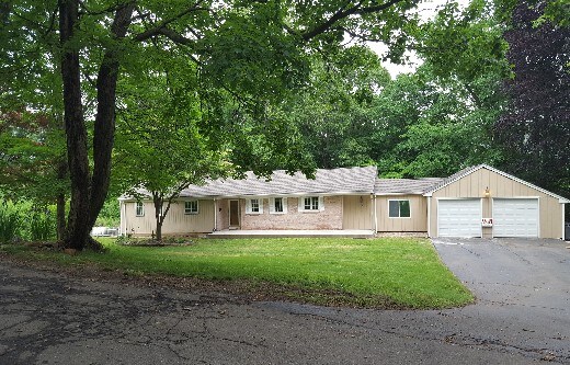 Primary Photo - 15 Ariel Rd