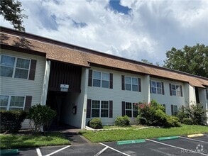 Building Photo - 2400 Forest Dr