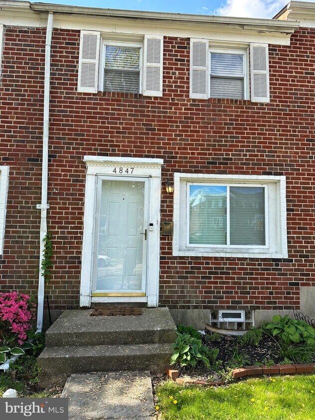 Primary Photo - 4847 Melbourne Rd