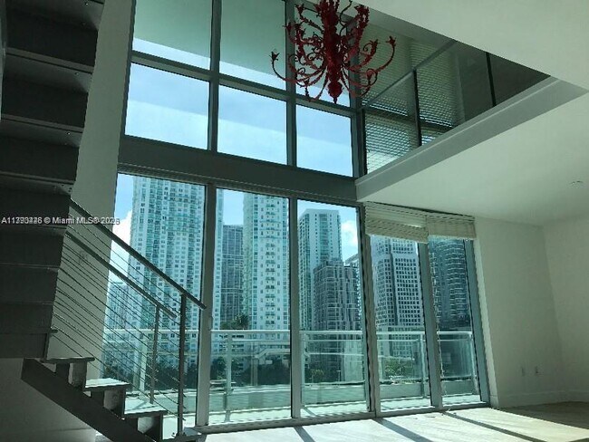 Foto del edificio - 90 SW 3rd St