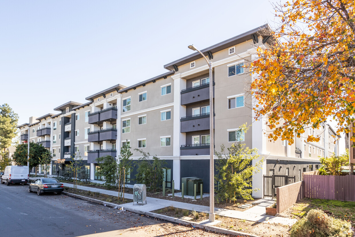 Primary Photo - Arminta Square Apartments