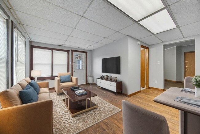 Foto del edificio - 2429 W 127th St