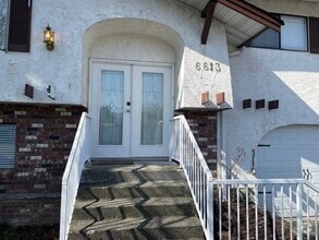 Building Photo - 6613 Greenmount St