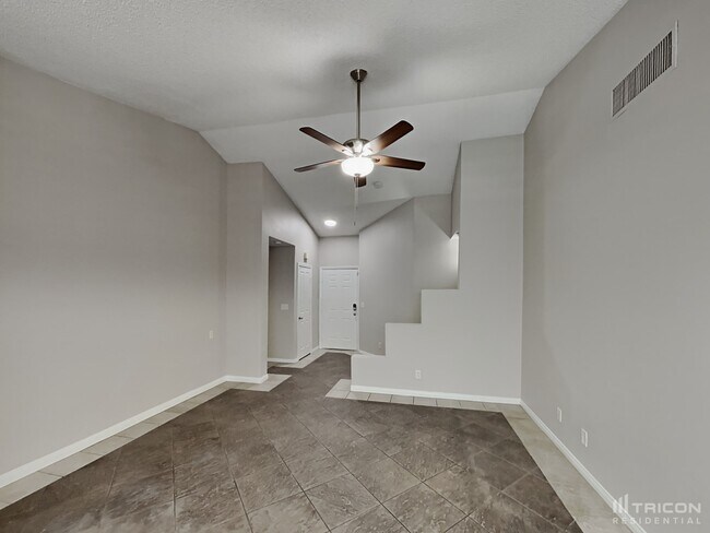 Foto del edificio - 2829 Du Barry Manor Ln