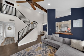 Building Photo - 4404 Travis Country Cir