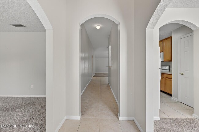 Foto del edificio - 9205 Redtail Dr