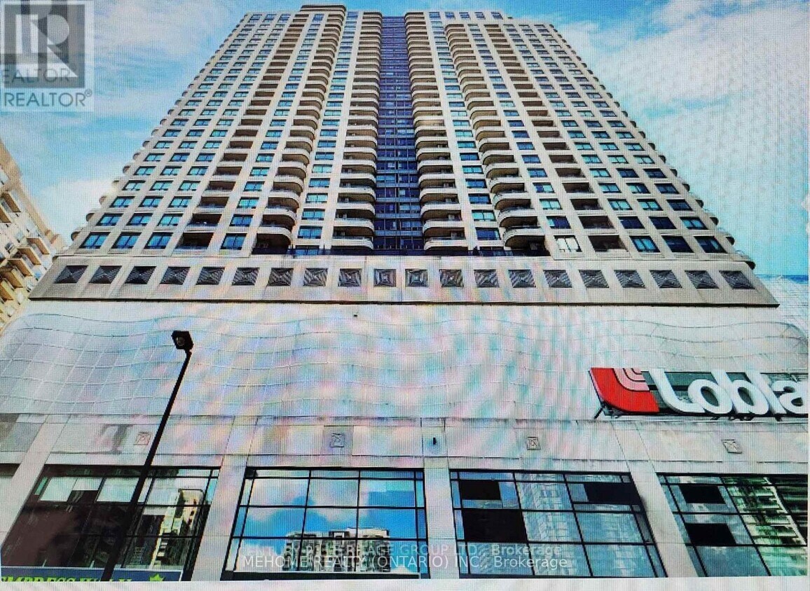 Primary Photo - 911-33-3033 Empress Ave