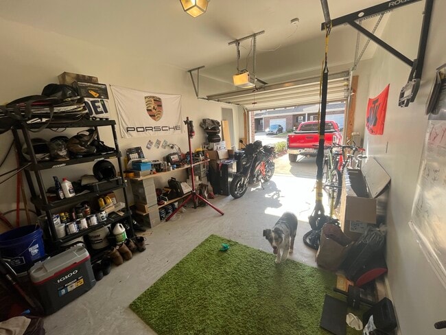 Building Photo - 1133 Braybrooke Pl