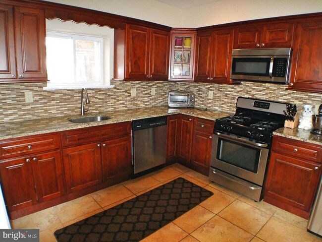 Foto del edificio - 2533 S Rosewood St