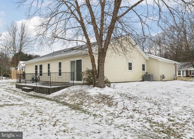 Building Photo - 835 Boatswain Way