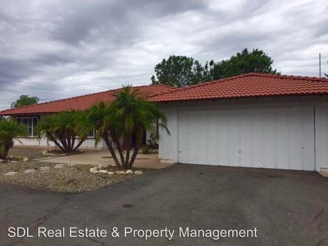 Building Photo - 37395 Avenida Bravura